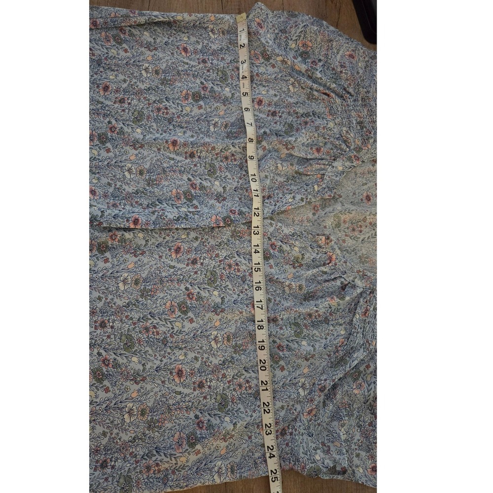 Rose + Olive Womens 2X Cottage Blue Floral Short Sleeve Button Front Blouse Top - Picture 6 of 7